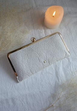 Moon clutch wallet  / Pearl cream