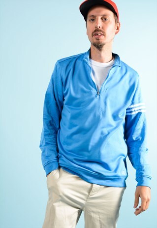 VINTAGE ADIDAS 1/4 ZIP SWEATSHIRT.