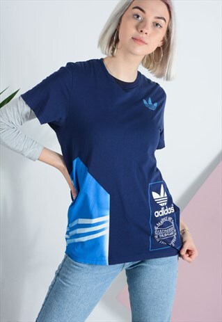 VINTAGE ADIDAS T-SHIRT IN BLUE WITH LOGO.