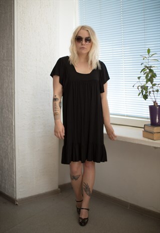VINTAGE 90'S MINI BLACK SHORT SLEEVED DRESS