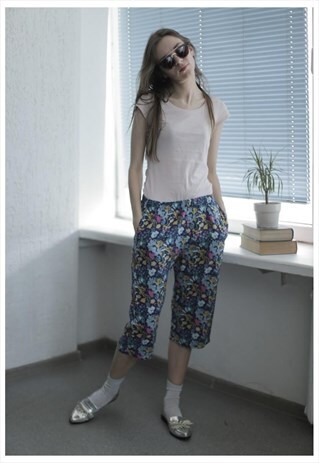 VINTAGE 80'S MULTI COLOUR FLOWER PRINT SHORTS