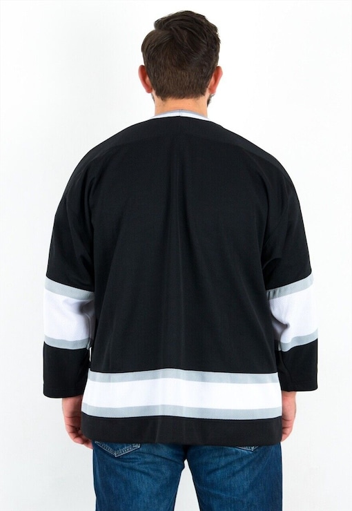 garment image