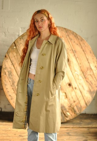 VINTAGE BURBERRYS OF LONDON MAC UK 12