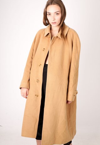 VINTAGE BURBERRY COAT NJ2148