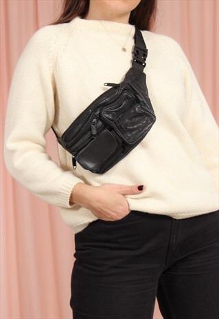 VINTAGE 90S BUM BAG IN BLACK LEATHER