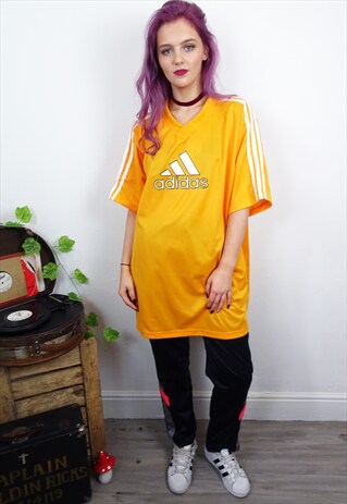 ORANGE V NECK OVERSIZED UNISEX SPORTS T-SHIRT