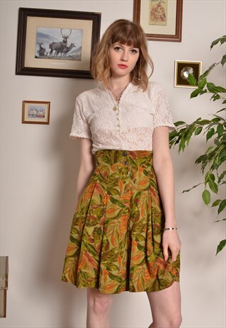 VINTAGE 80S TROPICAL PRINT CULOTTES SHORTS IN GREEN