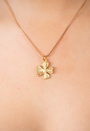 VINTAGE LUCKY FOUR LEAF CLOVER NECKLACE