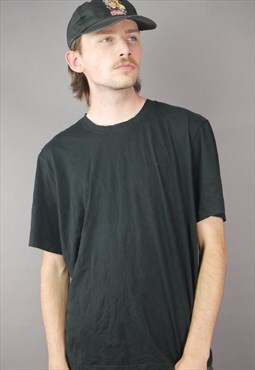 Vintage Calvin Klein T Shirt in Black