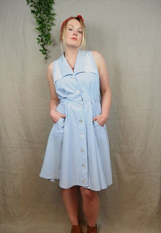 SLEEVELESS COLLARED DRESS