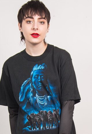 VINTAGE NATIVE AMERICAN & WOLFS PRINT T-SHIRT