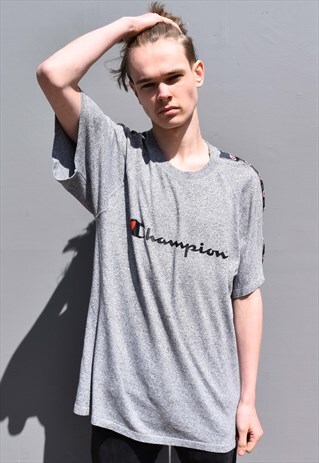 VINTAGE 90S CHAMPION T-SHIRT