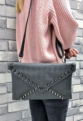 GREY STUDDED SKULLS CLUTCH BAG