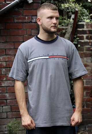 VINTAGE GREY TOMMY HILFIGER SPELL OUT T-SHIRT LARGE