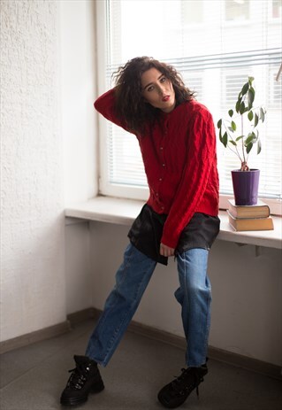 VINTAGE 90'S BRIGHT RED KNITTED CARDIGAN
