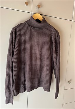 GAP Vintage Dark Brown Turtle Neck. Size L