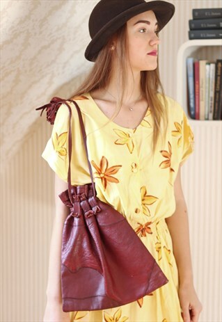 CHERRY RED RECTANGULAR BAG