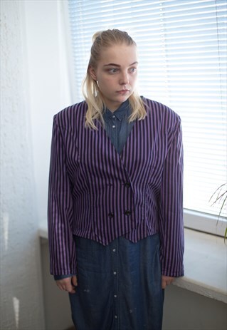 VINTAGE 90'S PURPLE/BLACK STRIPED BUTTON UP BLAZER