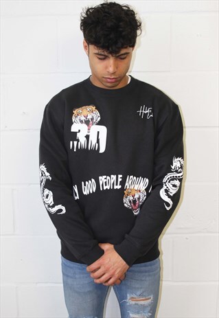 BLACK WILDLIFE SWEATSHIRT