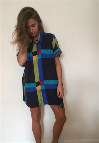CRAZY PATTERNED OVERSIZED RETRO VINTAGE FESTIVAL SHIRT.