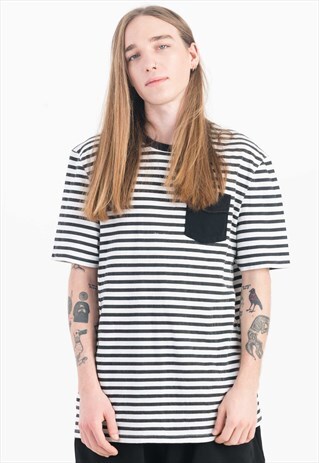STRIPE T-SHIRT IN BLACK AND WHITE WITH CHEST POCKET DETAIL