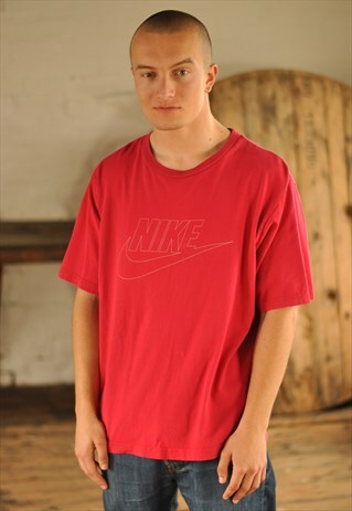 VINTAGE NIKE SPELL OUT TSHIRT