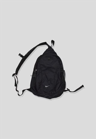 Vintage 00s Nike Tri-Harness Sling Bag in Black