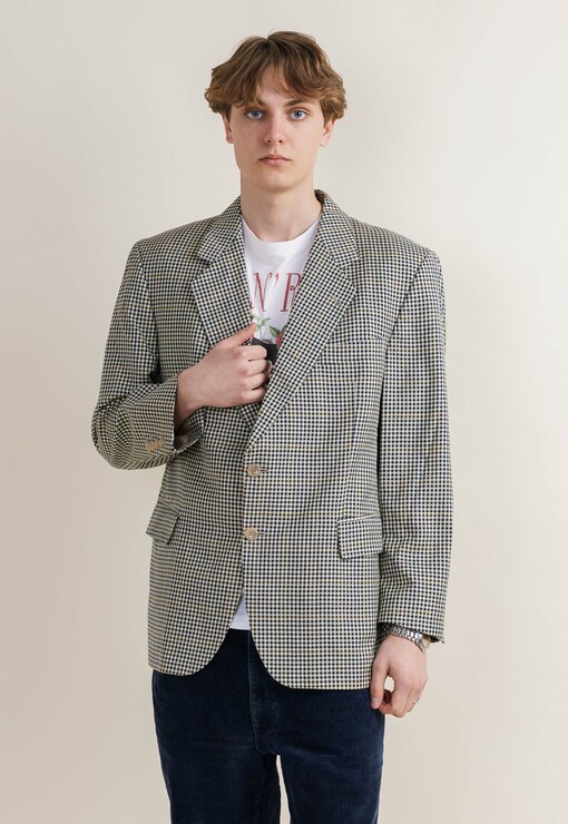garment image