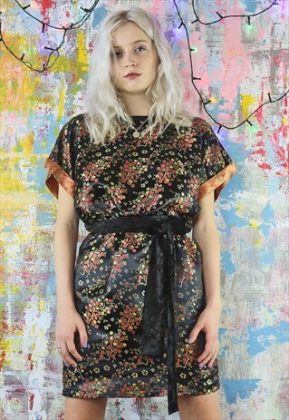 RELAX FIT SATIN DRESS IN BLACK CHINESE BLOSSOM