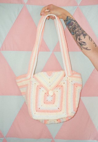 VINTAGE 90S PASTEL HANDMADE GRANNY SQUARE CROCHET BAG