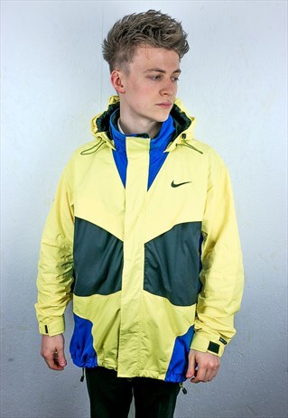 VINTAGE NIKE ACG JACKET