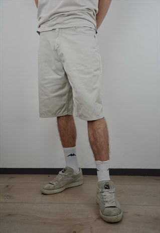 VINTAGE LEVI'S SHORTS FOR MEN IN CREAM COLOR