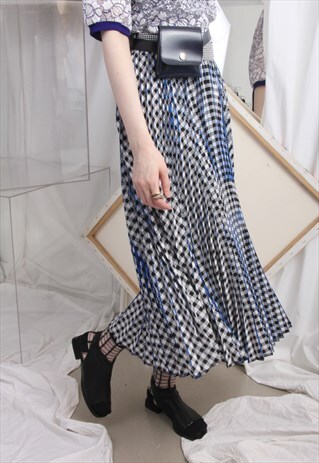 (KOREAN) CONTRAST EDGED TARTAN PLEATED SKIRT