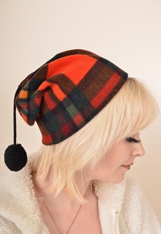 VINTAGE TARTAN BEANIE POM POM HAT IN RED