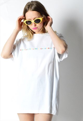 VINTAGE WHITE EMBROIDERED UNITED COLORS OF BENETTON T-SHIRT