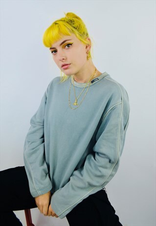 VINTAGE NIKE EMBROIDERED SWEATSHIRT