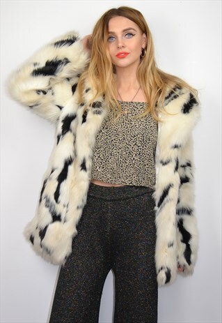 VINTAGE 90S WHITE & BLACK ARCTIC ANIMAL PRINT FAUX FUR COAT