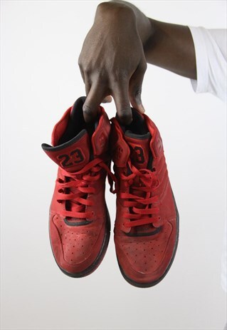 VINTAGE NIKE JORDAN BASKETBALL TRAINERS
