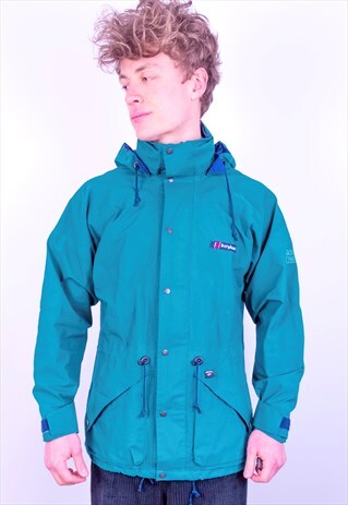 VINTAGE BERGHAUS GORE-TEX CORNICE JACKET IN GREEN SMALL