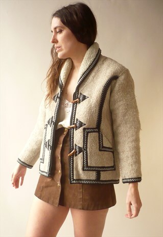 1980'S VINTAGE BOHEMIAN CROPPED FLEECE JACKET WITH TOGGLES