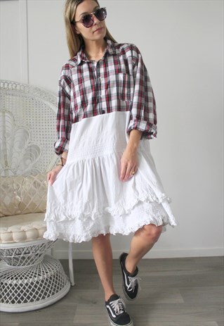 DRESS SHIRT COMPOSED OF A VINTAGE SHIRT AND WHITE FABRIC