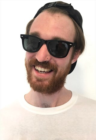 VINTAGE BLACK CLASSIC WAYFARER SUNGLASSES