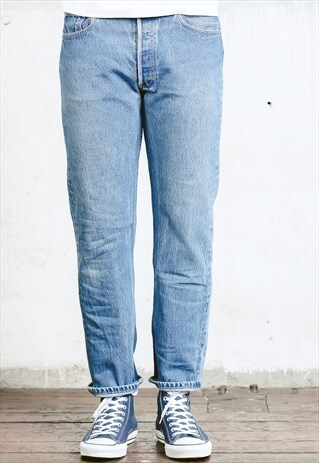 VINTAGE LEVIS 501 JEANS