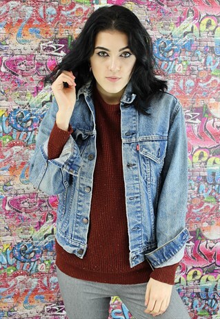 VINTAGE 80S MID BLUE LEVI'S DENIM JACKET. UNISEX.