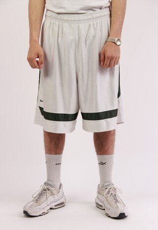 VINTAGE NIKE SHORTS