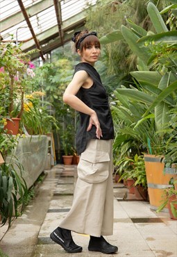 Cropped drop crotch cargo pants with oversized side pockets 