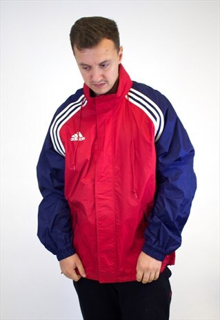 VINTAGE ADIDAS JACKET.