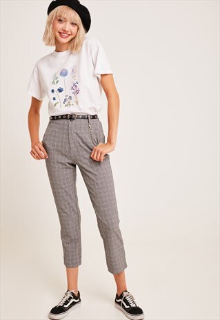 OVERSIZED T-SHIRT WITH FLORAL GRAPHIC - WHITE