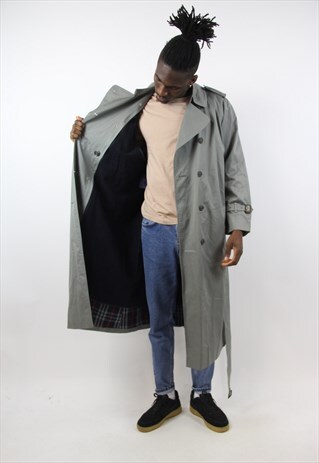 VINTAGE BURBERRY GREY MAC JACKET