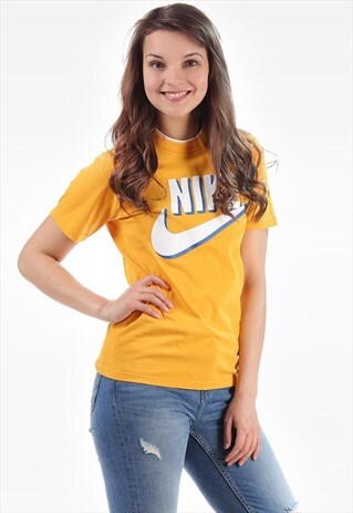 VINTAGE NIKE T SHIRT
